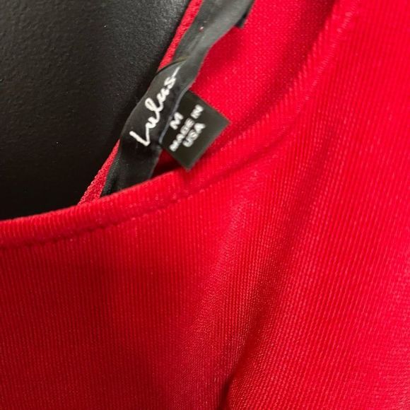 Red lulus dress - Picture 2 of 2